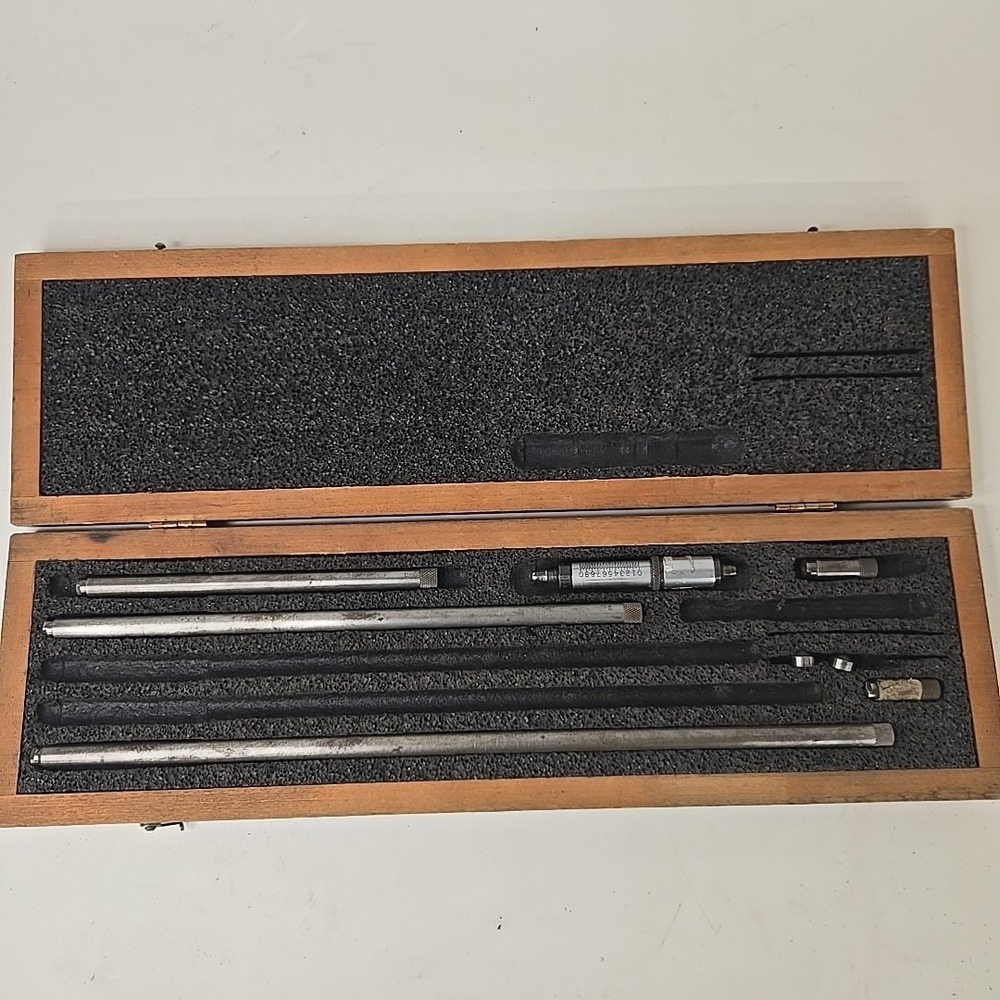 Starrett 823EZ Tubular‎ Inside Micrometer 4-40" Range, .001" Incomplete